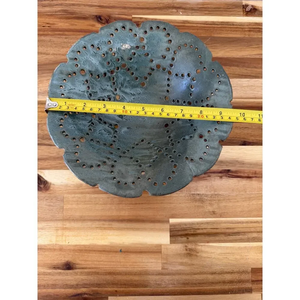 Decorative Clay‎ Bowl Botanical Shape Perforated Green